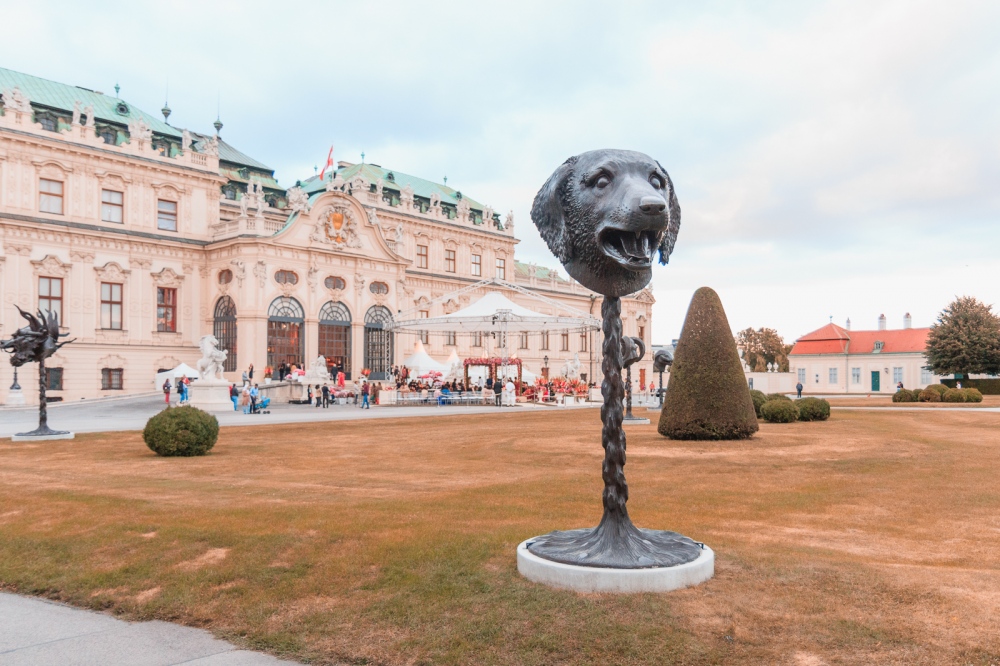 Ai Weiwei's "Circle ...elvedere Castle, Vienna, 2016. 