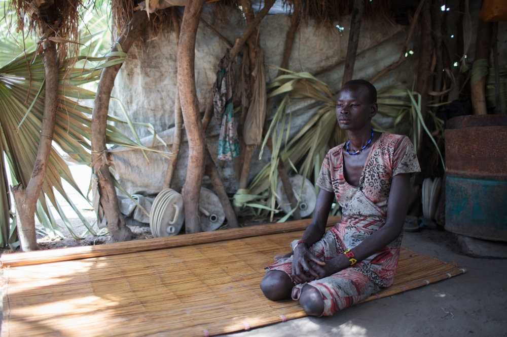 How canoes are saving lives  -  Nyabor Puot and IDP from Thorbuoni in Mayandit do not...