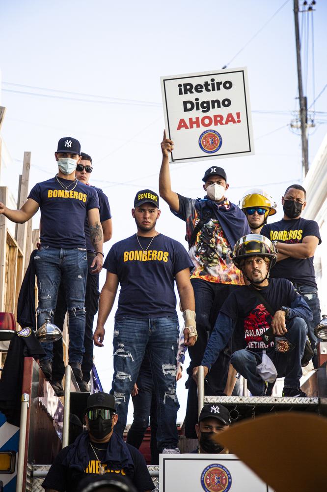 Homepage - Firefighters protest along with thousands of teachers,...