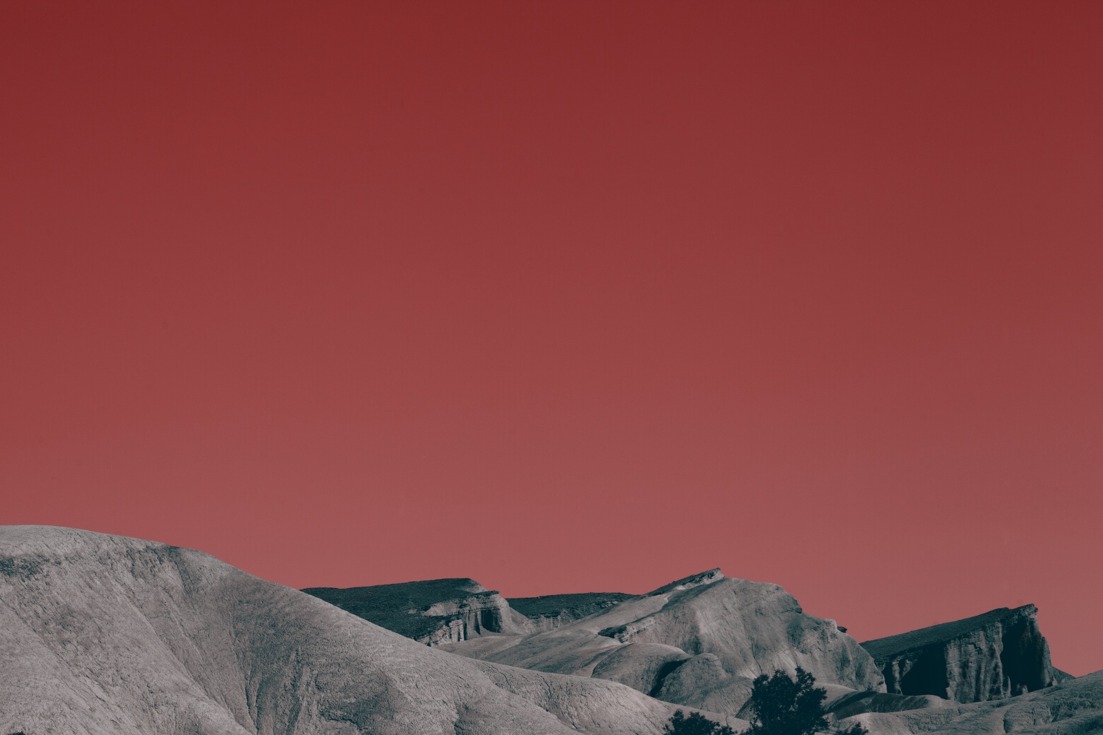 Art and Documentary Photography - Loading Achacon_redart_22.jpg