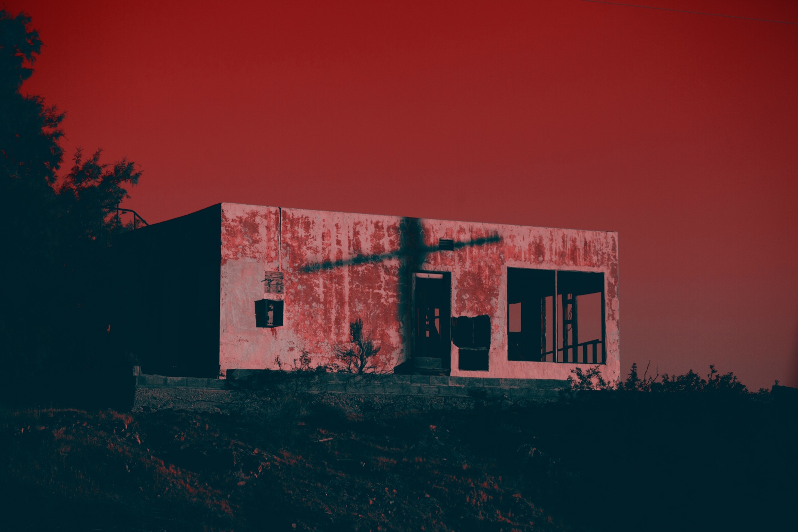 Art and Documentary Photography - Loading Achacon_redart_23.jpg