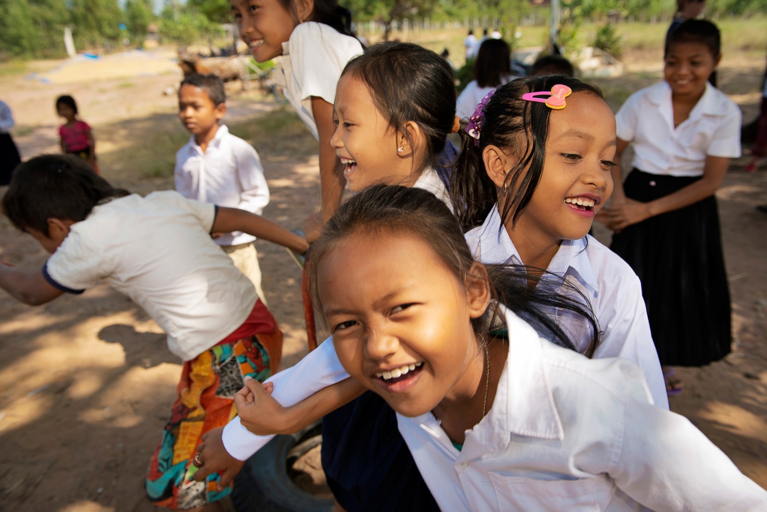  Bos Thom schoolgirls, Cambodia 