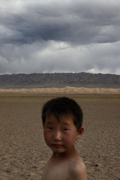Image from El Optimismo del Tiempo - Khongoriin Els, Desierto de Gobi, Mongolia. Khongoriin...