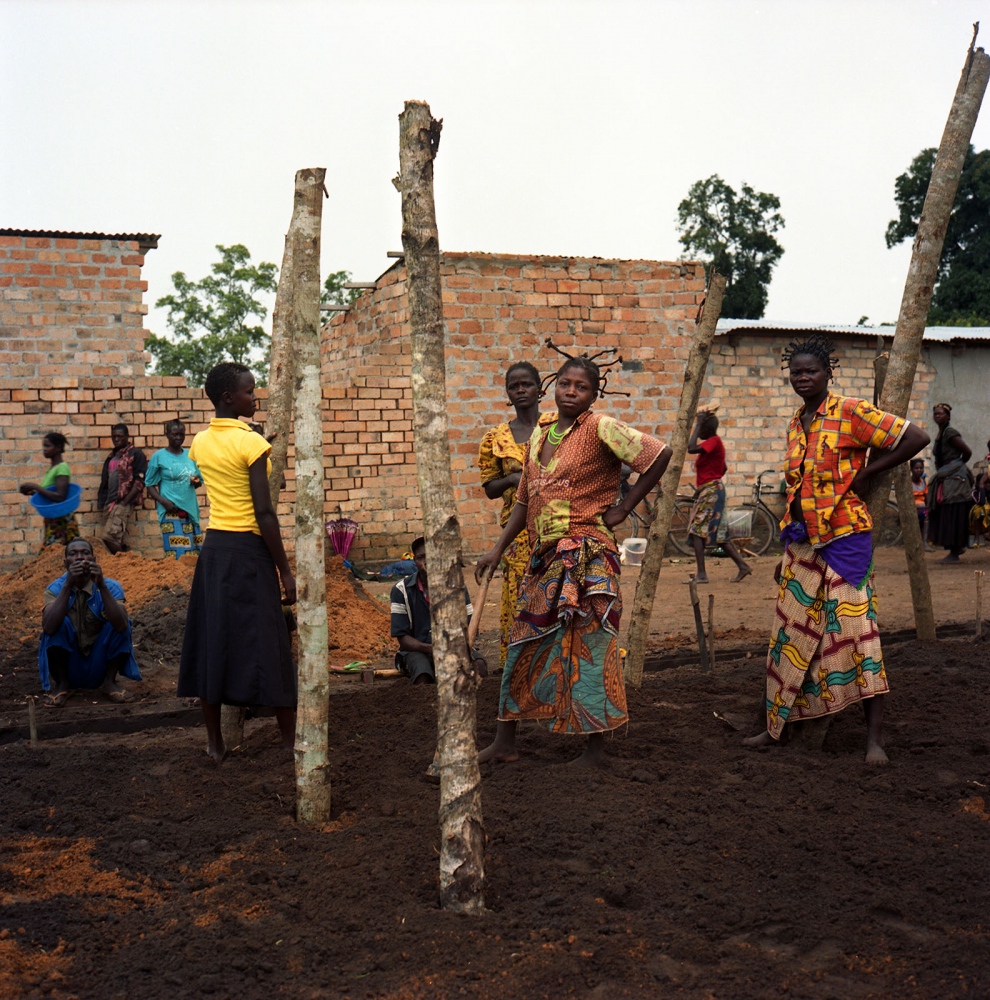 Courage in the Congo -  Villagers build a new market in Ngilima, named 