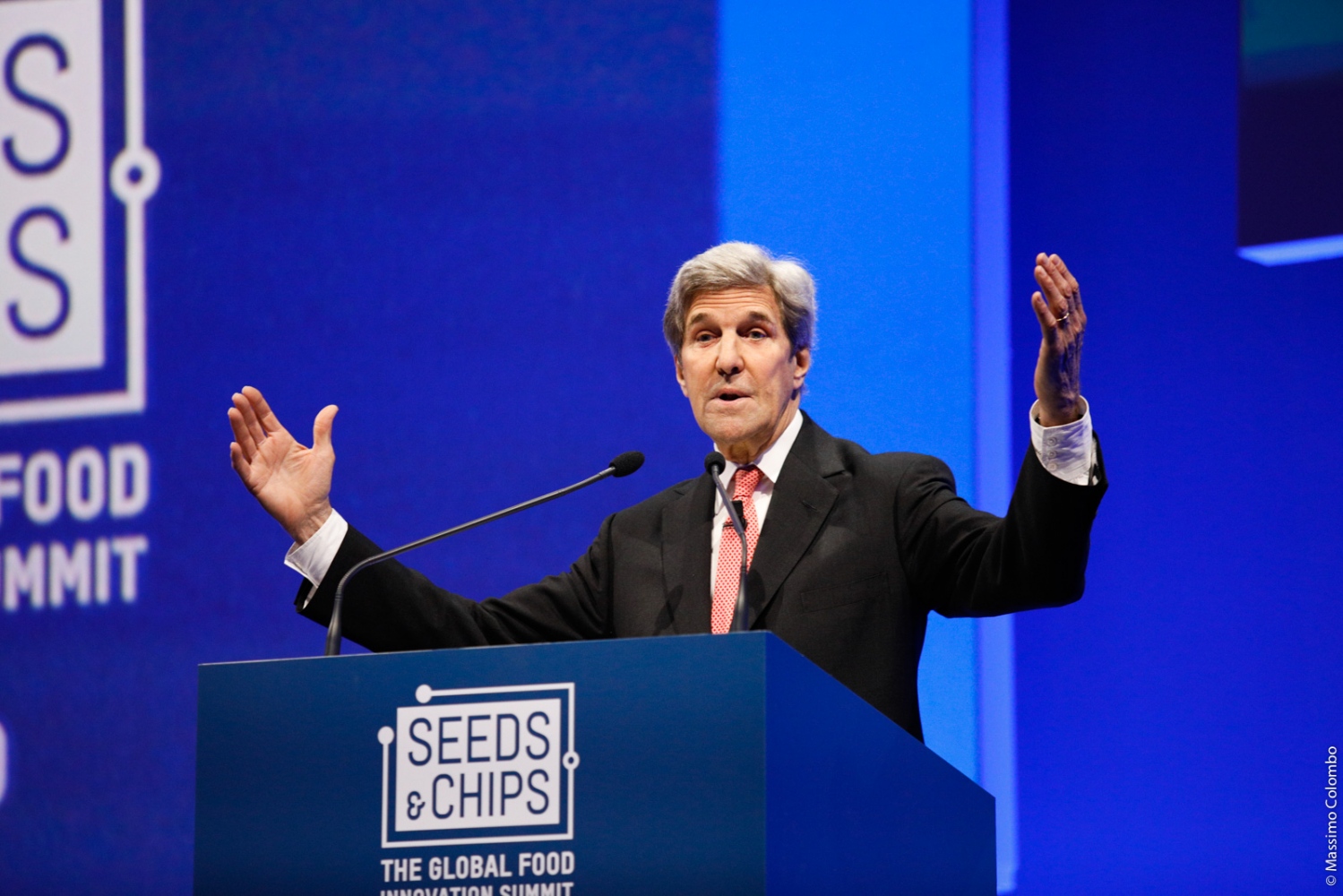 My pics on LifeGate network. May 8th, Milan, Italy. SeedsandChips, the leading food innovation summit for the world. Remarks by John F. Kerry - 68th U.S. Secretary of State