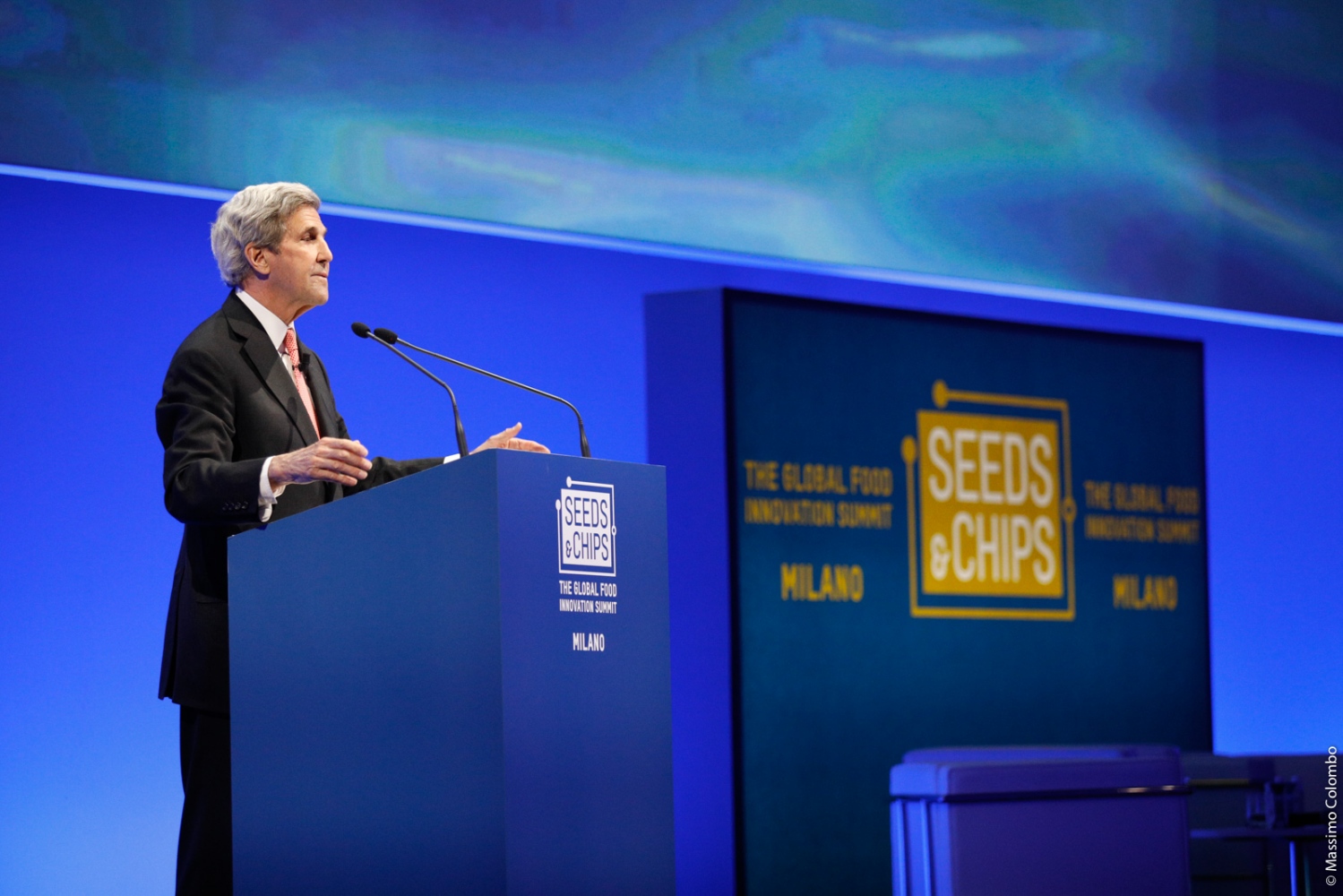 My pics on LifeGate network. May 8th, Milan, Italy. SeedsandChips, the leading food innovation summit for the world. Remarks by John F. Kerry - 68th U.S. Secretary of State