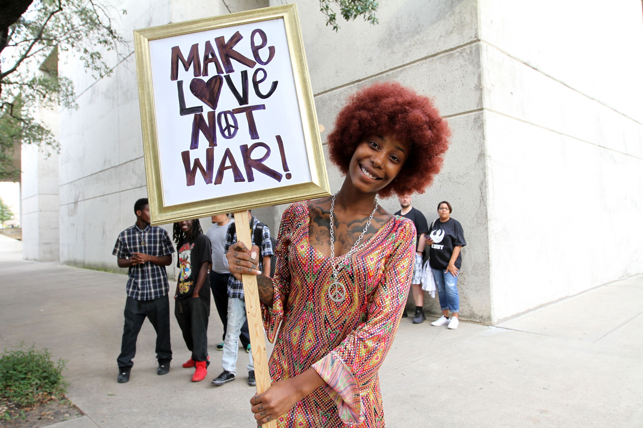 Art and Documentary Photography - Loading Carrero_Downtown_Dallas_AntiRacism_Rally_01.JPG