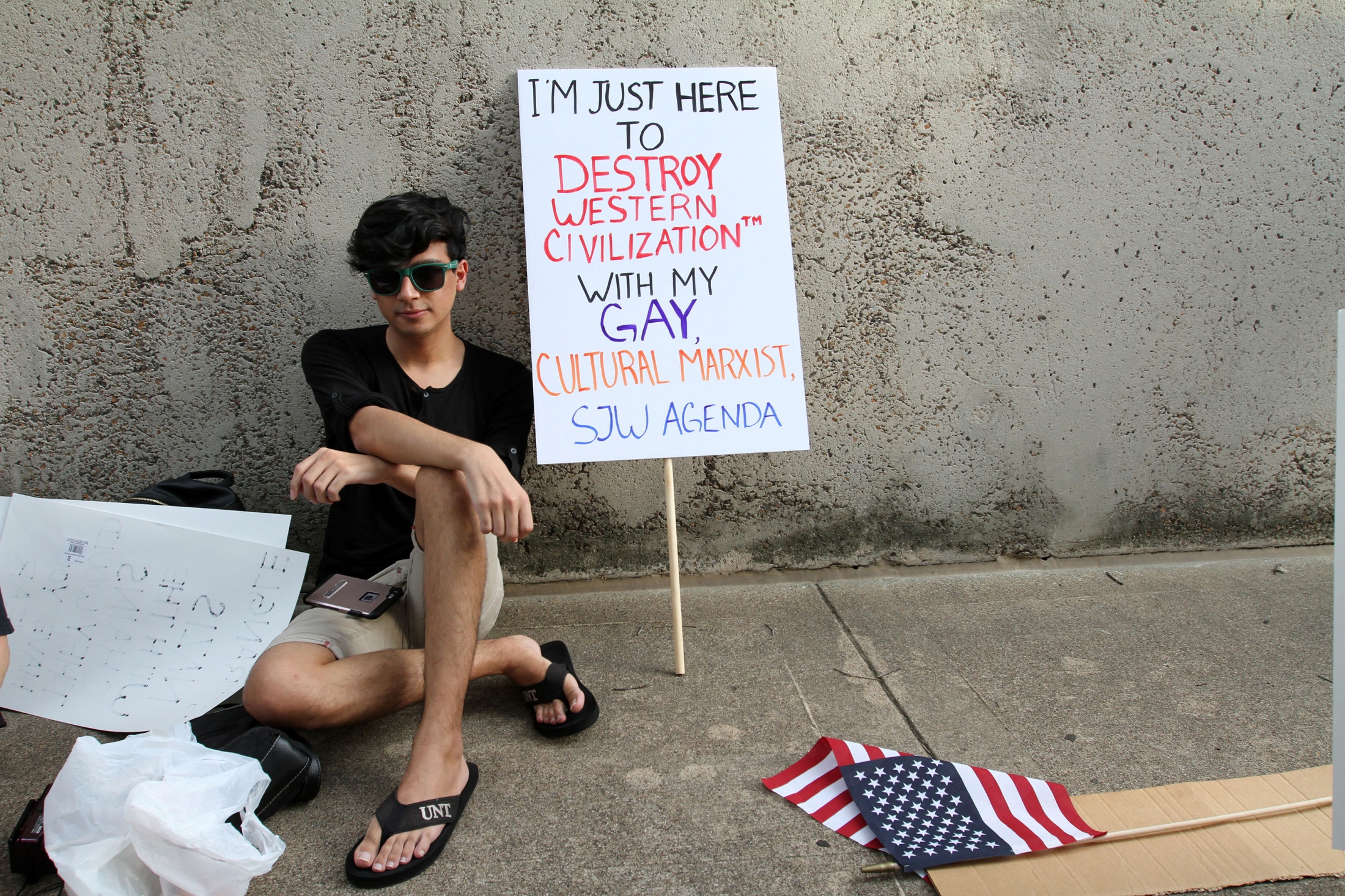 Art and Documentary Photography - Loading Carrero_Downtown_Dallas_AntiRacism_Rally_02.JPG