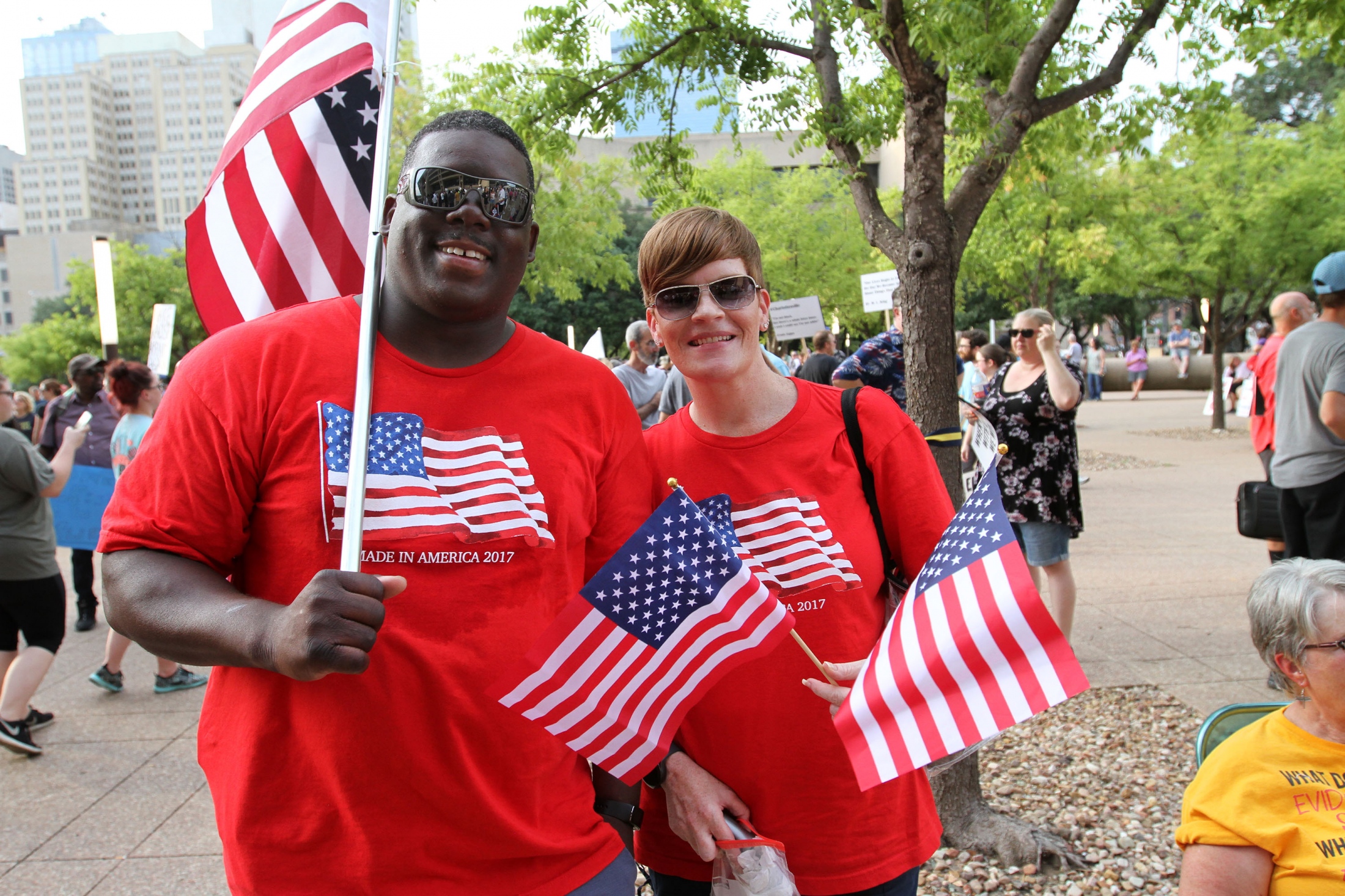 Art and Documentary Photography - Loading Carrero_Downtown_Dallas_AntiRacism_Rally_03.JPG