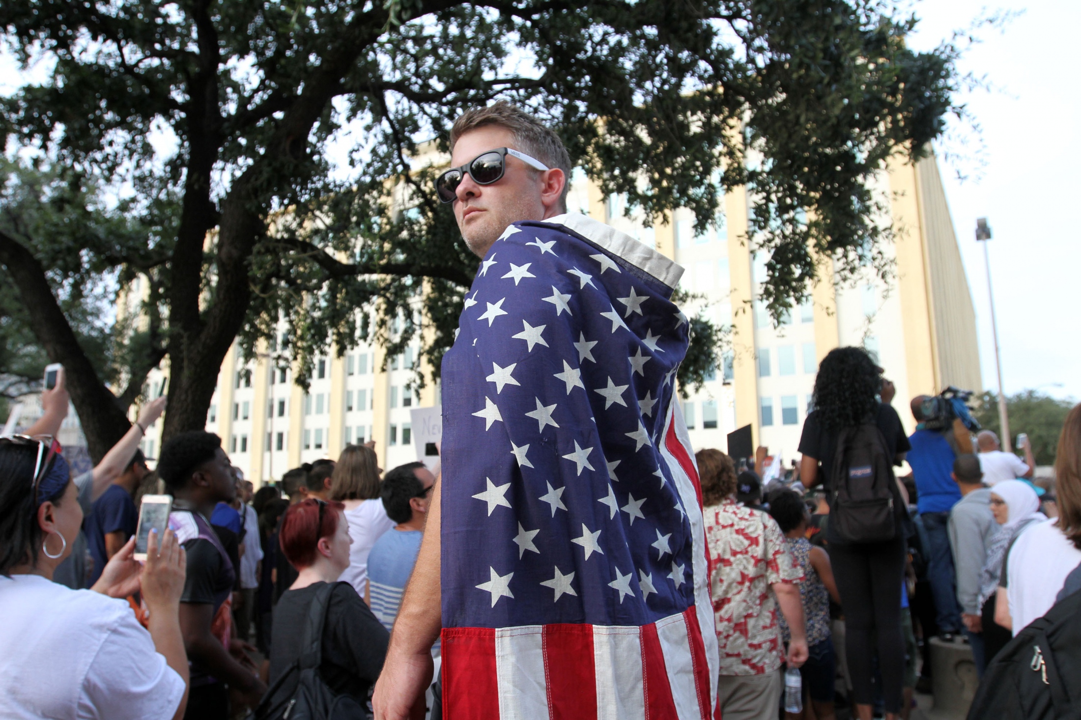 Art and Documentary Photography - Loading Carrero_Downtown_Dallas_AntiRacism_Rally_04.JPG