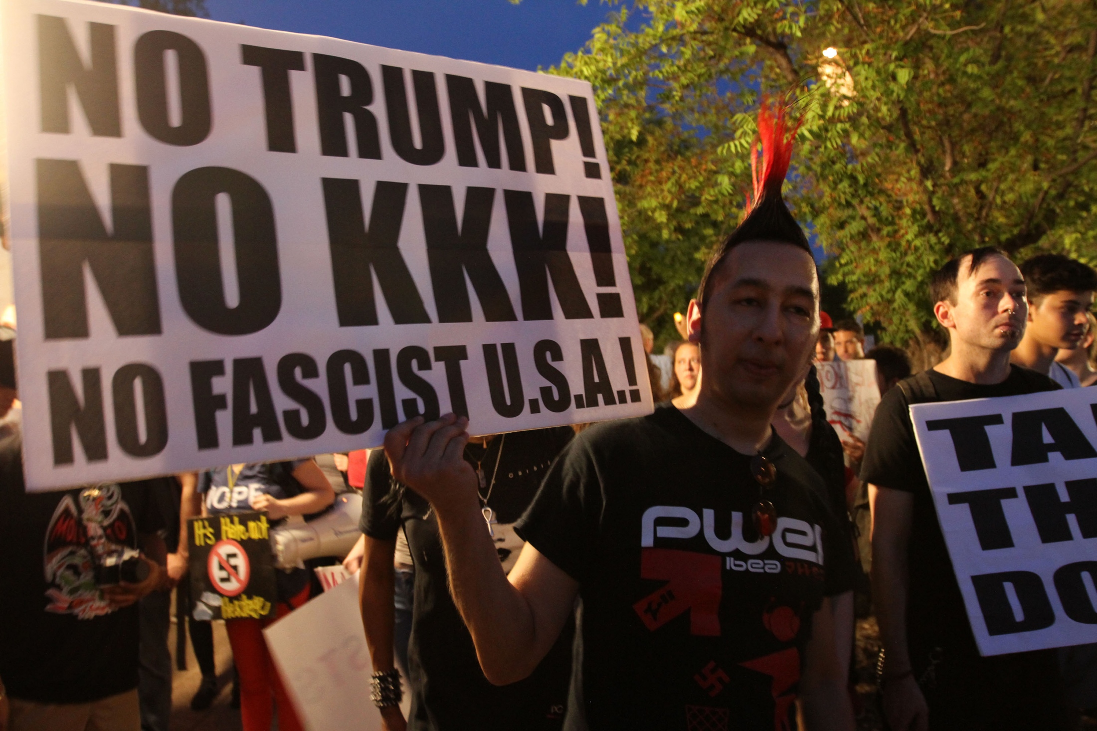 Art and Documentary Photography - Loading Carrero_Downtown_Dallas_AntiRacism_Rally_17.JPG