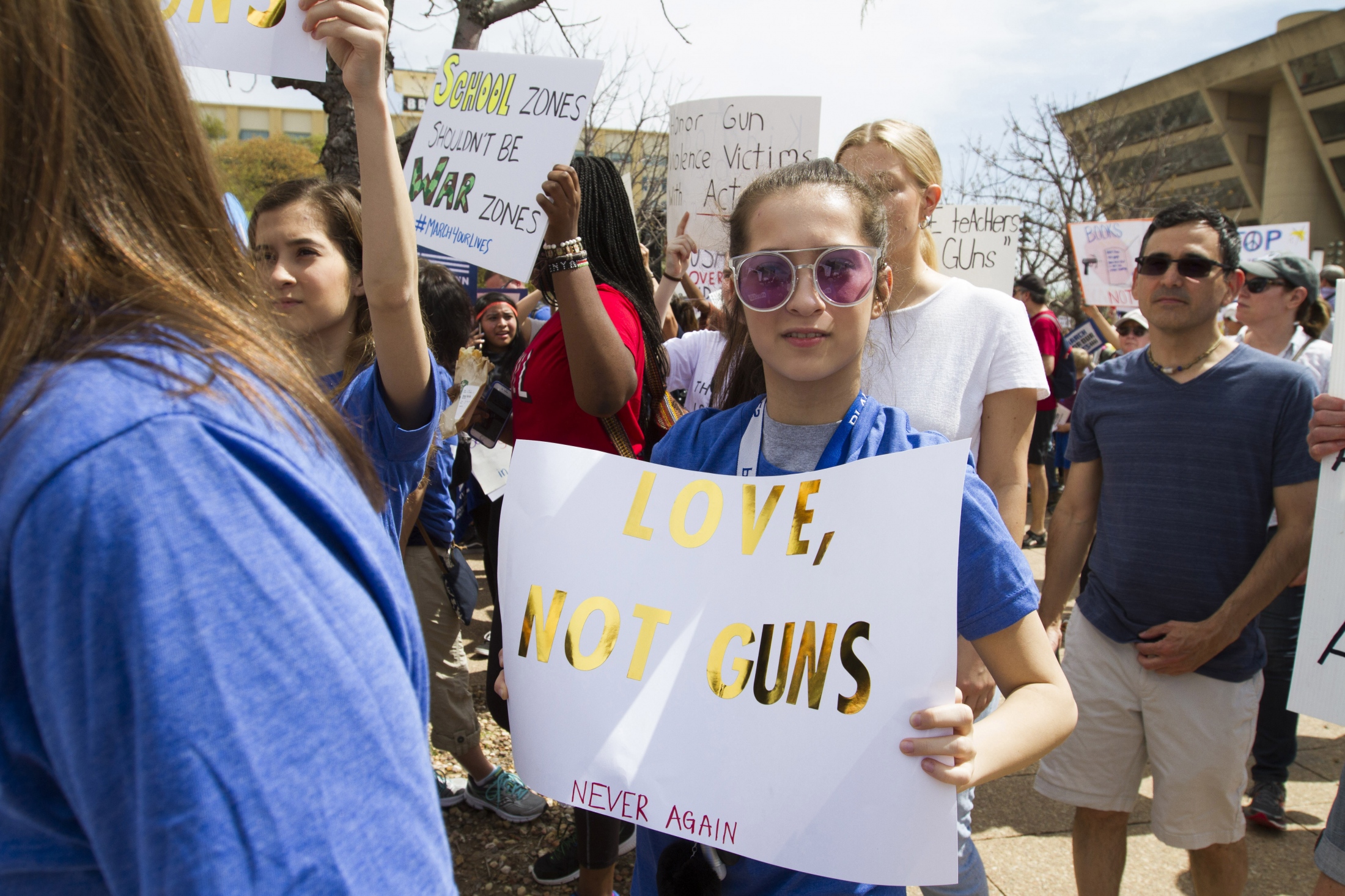 Art and Documentary Photography - Loading Marchforourlives_Dallas20A.jpg
