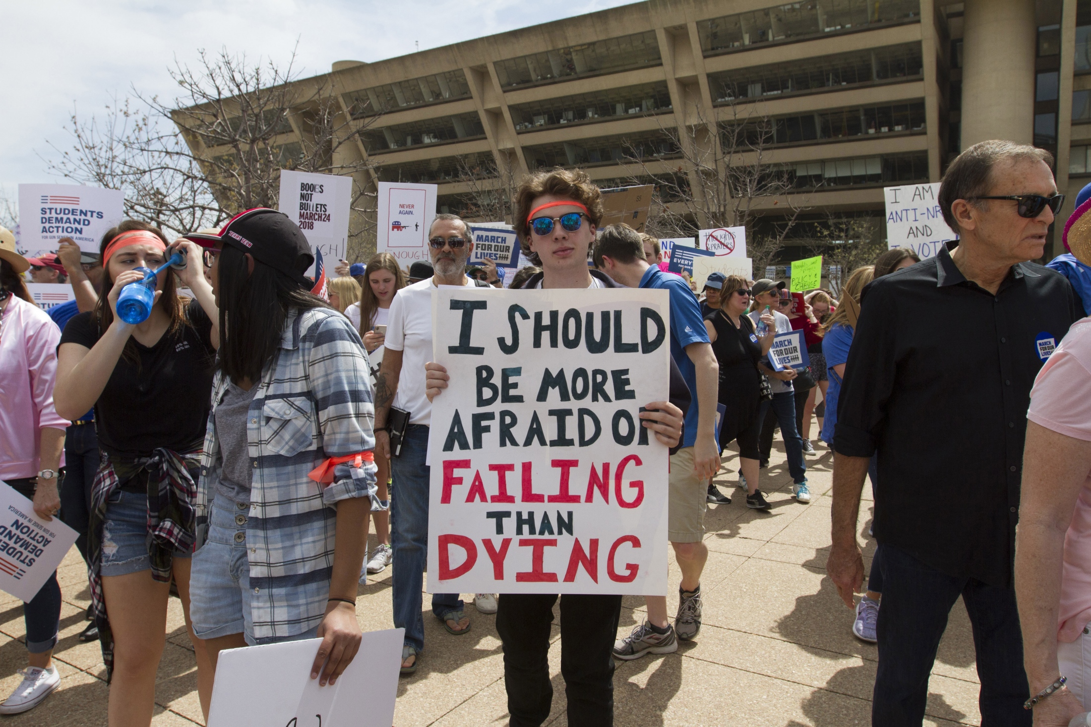 Art and Documentary Photography - Loading Marchforourlives_Dallas21A.jpg