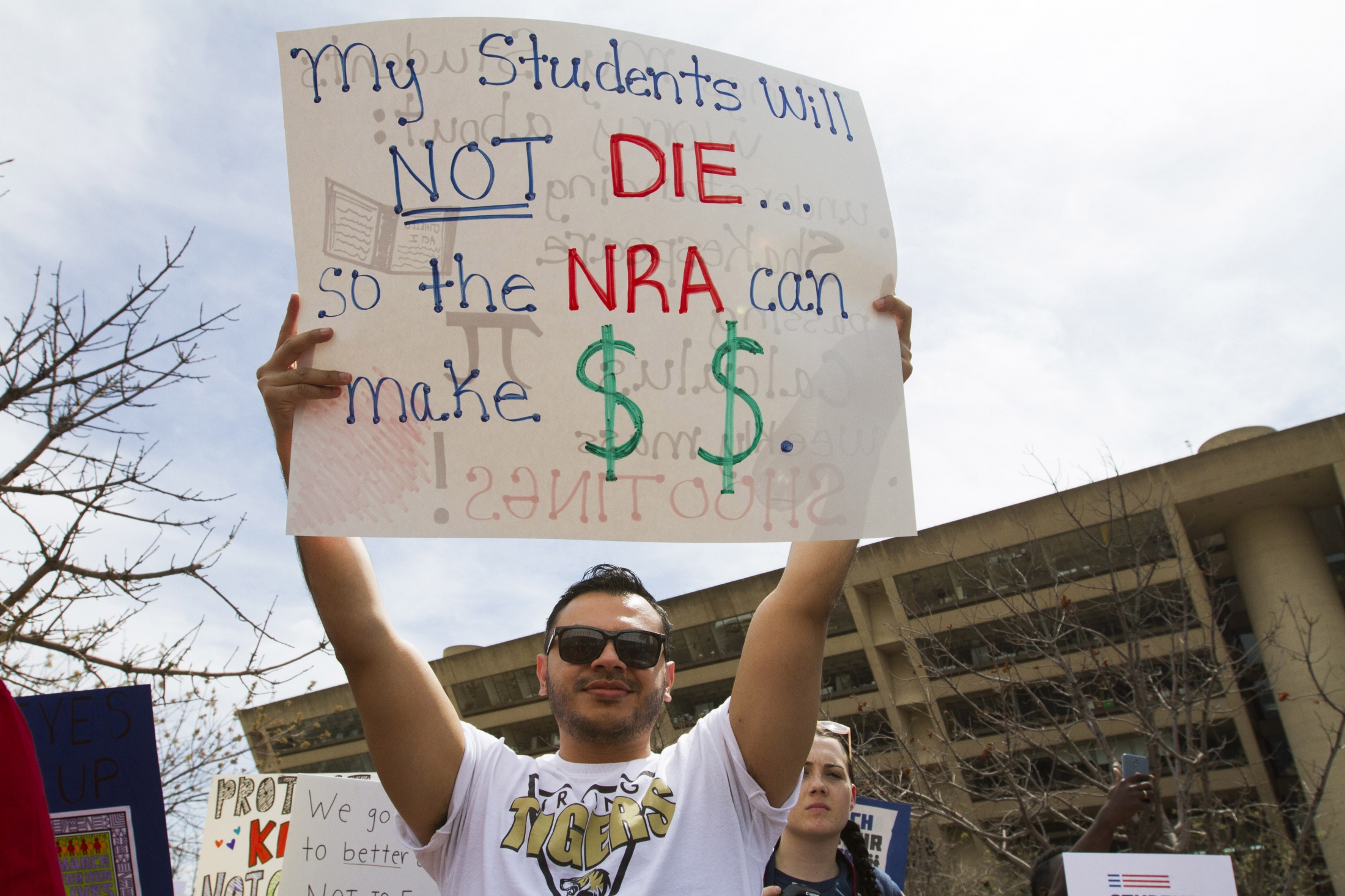 Art and Documentary Photography - Loading Marchforourlives_Dallas24A.jpg