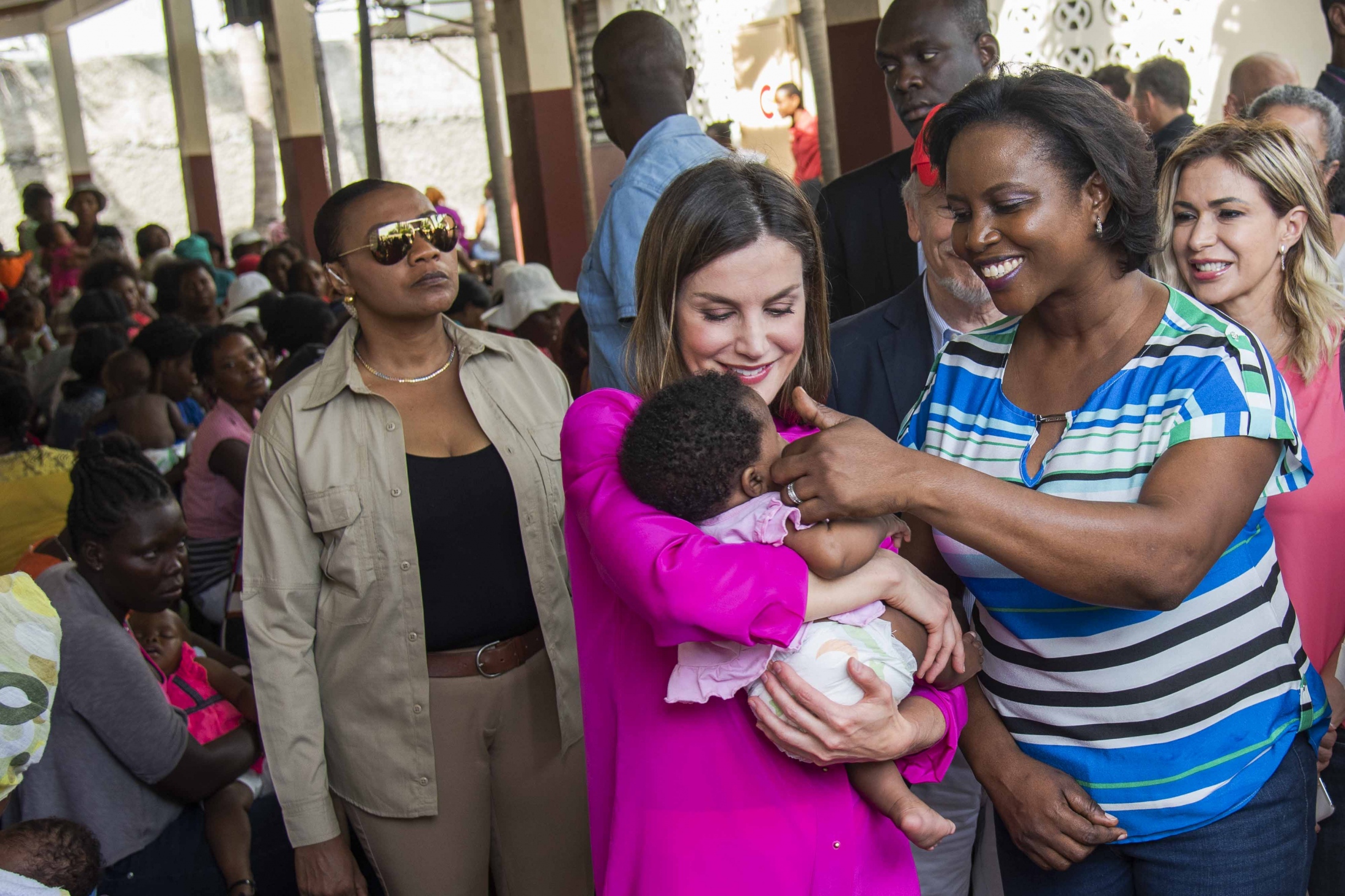 Queen of Spain travel to Haiti and visit  Saint Louise Marillac School during her stays - 