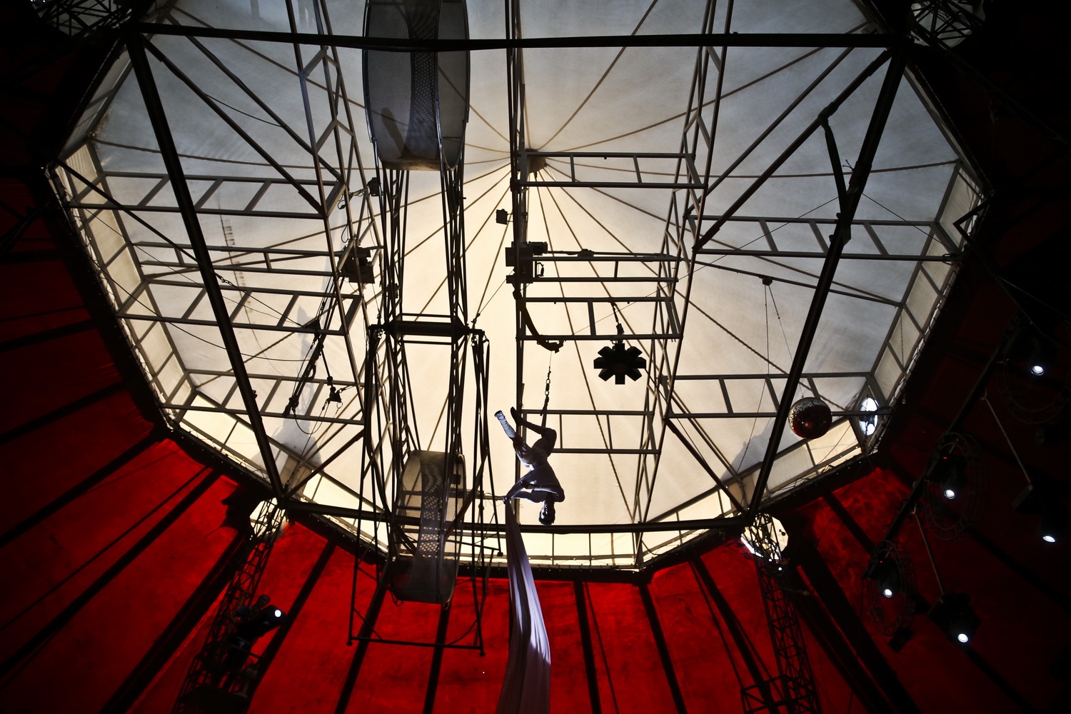 Art and Documentary Photography - Loading 12.jpg