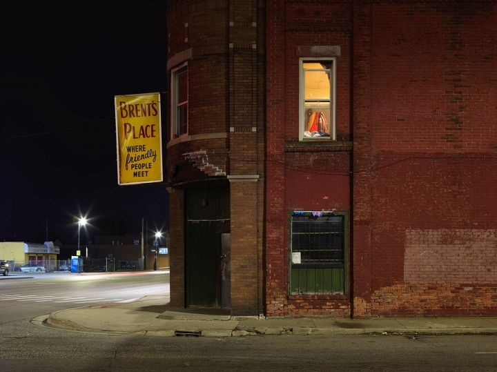 Gripping Nocturnal Views of Detroit Devoid of Life