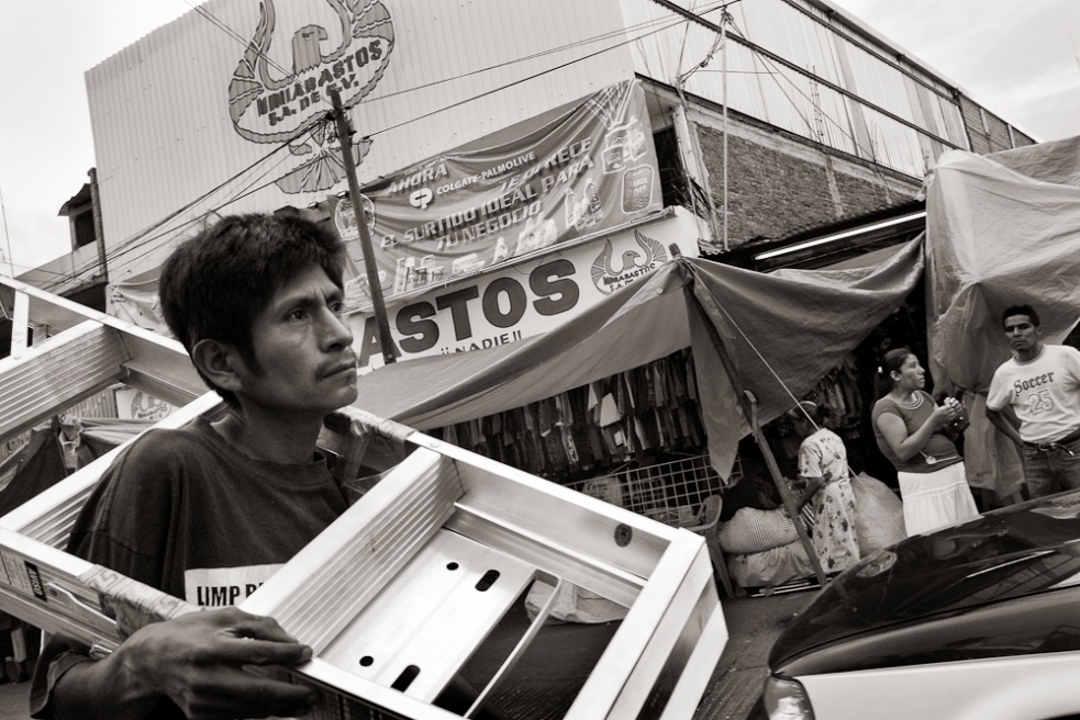Art and Documentary Photography - Loading Oaxaca05.jpg