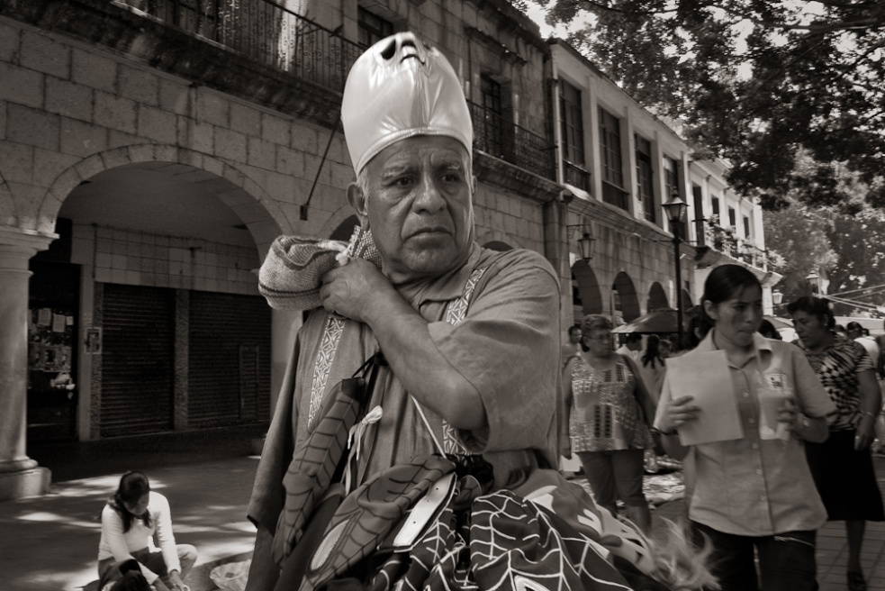 Art and Documentary Photography - Loading Oaxaca10.jpg