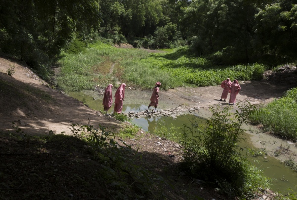 Tatsuniya - Title: school girls crossing river (2) Series: Tatsuniya...