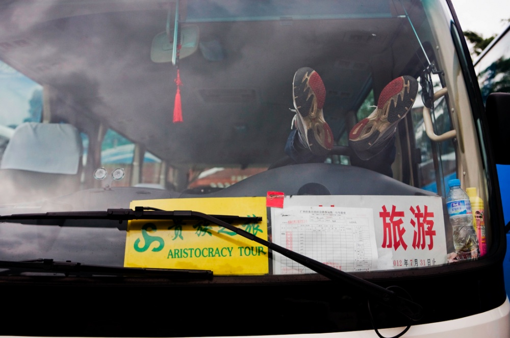 East East East China - Tours Aristocracia. Autobus para turistas visitandolas...