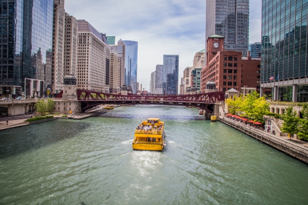 Image from TRAVEL & LANDSCAPES - Chicago River.