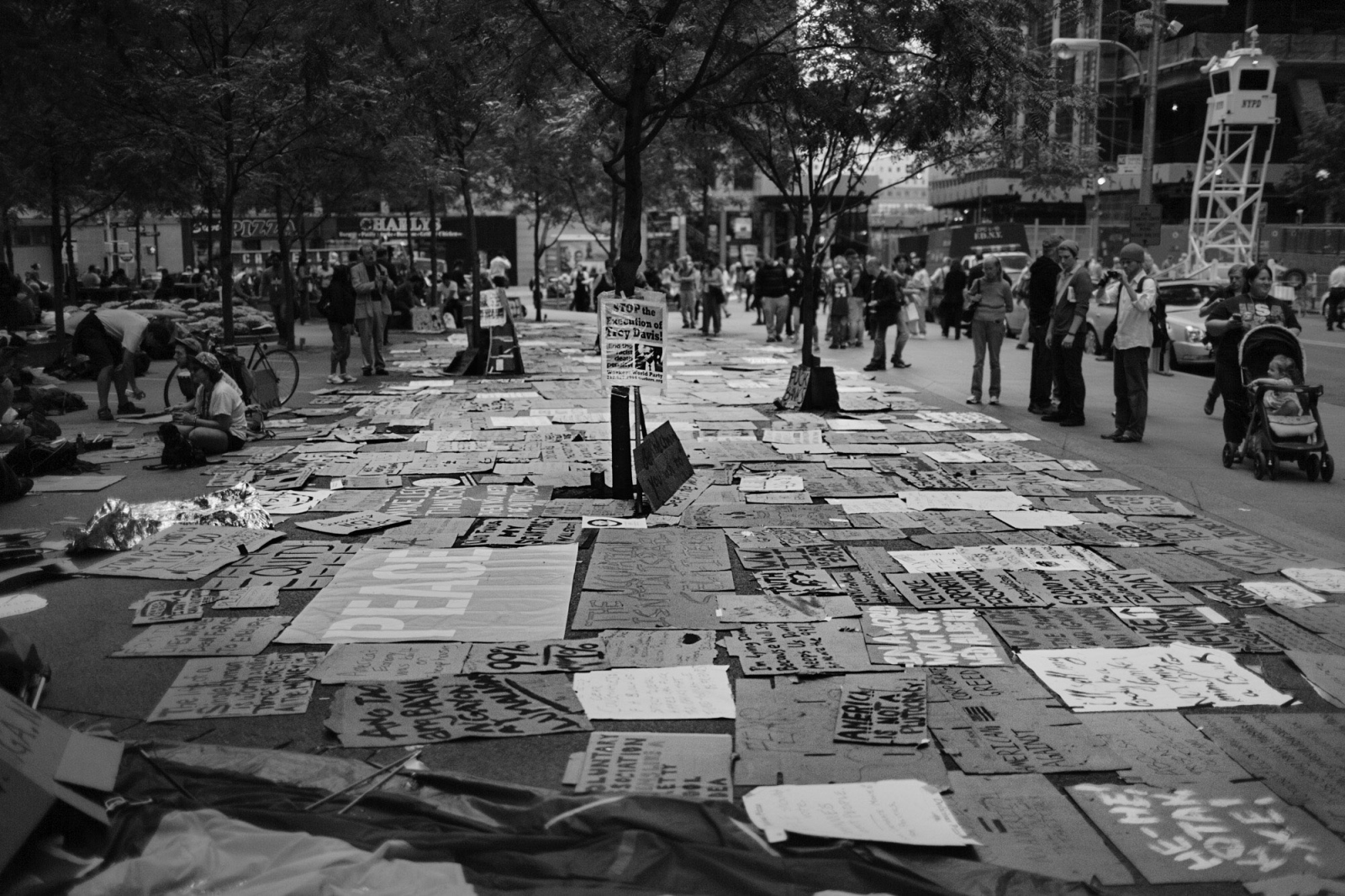  Protest signs lay on the groun...New York City, September 2011. 