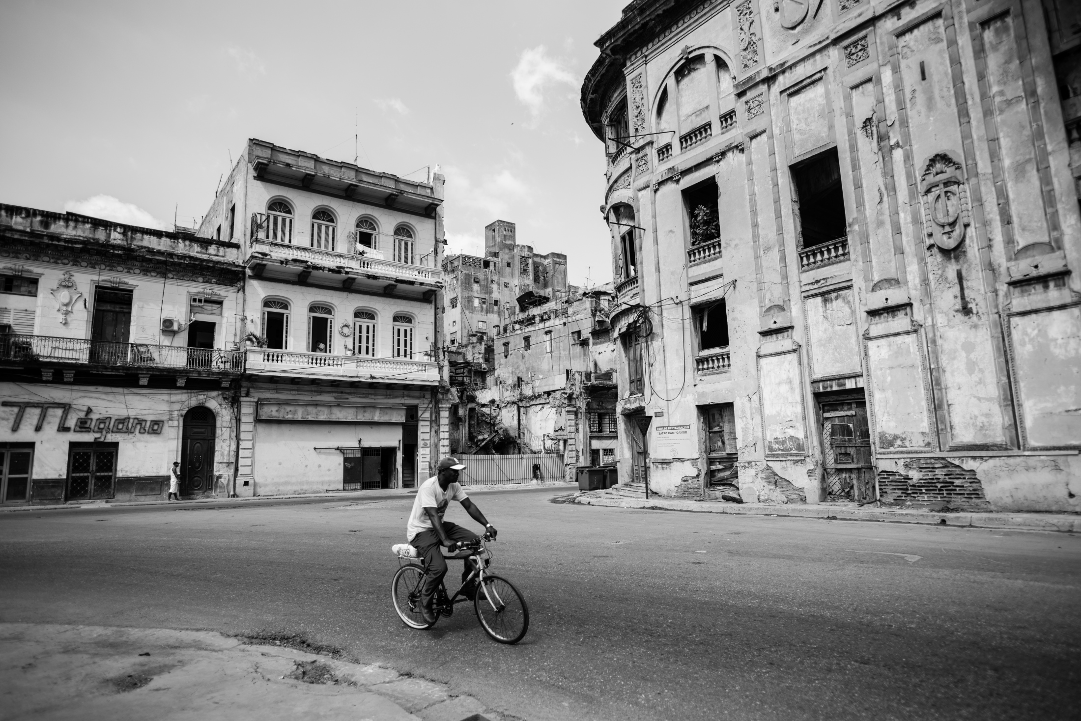 Art and Documentary Photography - Loading cuba-18.jpg