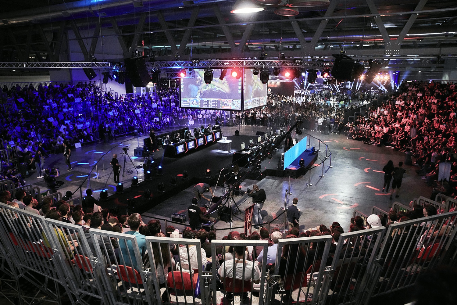 Esports events are always strik... Pg Arena at Milano Games Week.