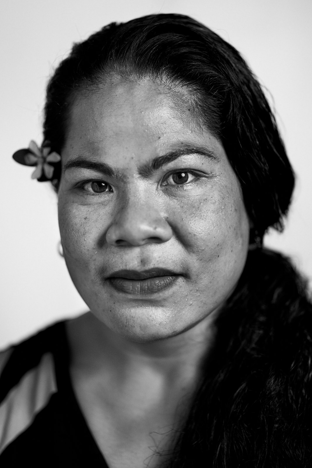 Fofonga 'oe kau fakafoki -  Ma'ata, the Tongan wife of an American deportee. 
