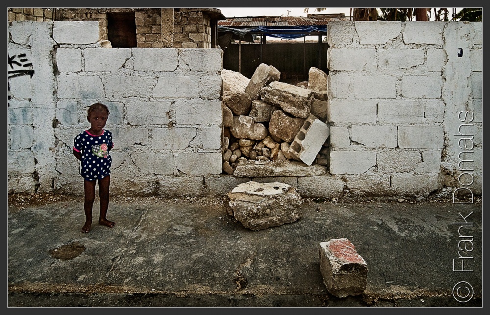 Art and Documentary Photography - Loading 10-5204.jpg