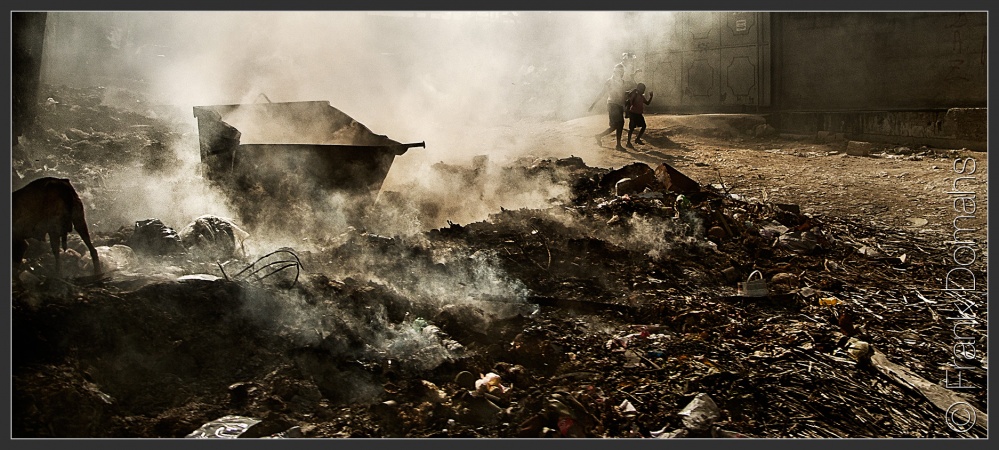 Art and Documentary Photography - Loading 17-1737.jpg