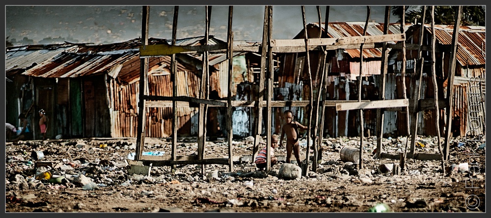 Art and Documentary Photography - Loading 19-5175.jpg