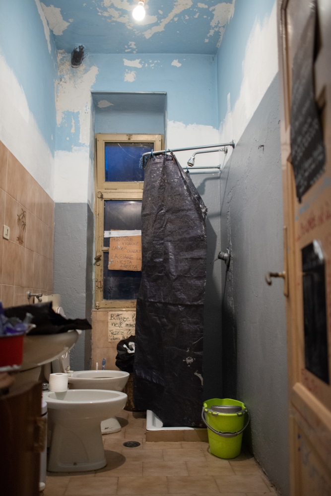 EN// Due to police repression, the location of this bathroom is undisclosed to protect migrants...