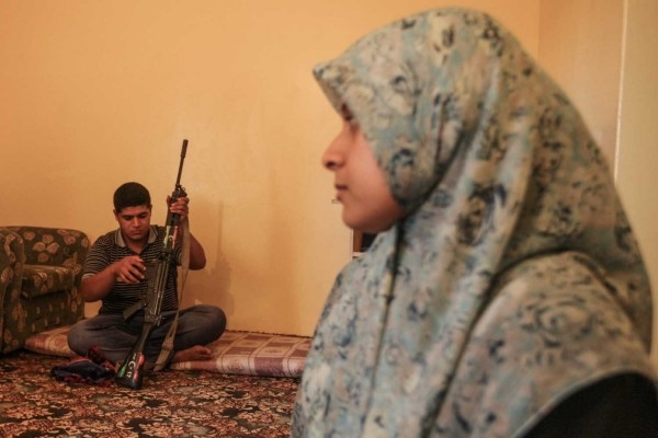Image from Women behind the frontline