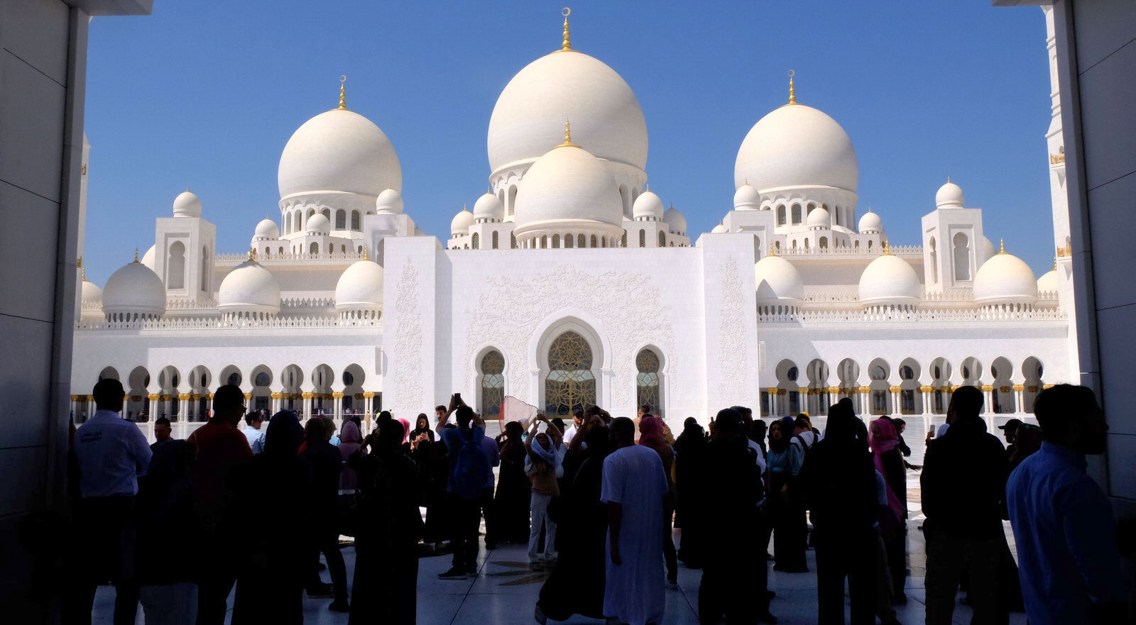 The Sheikh Zayed Grand Mosque - Abu Dhabi