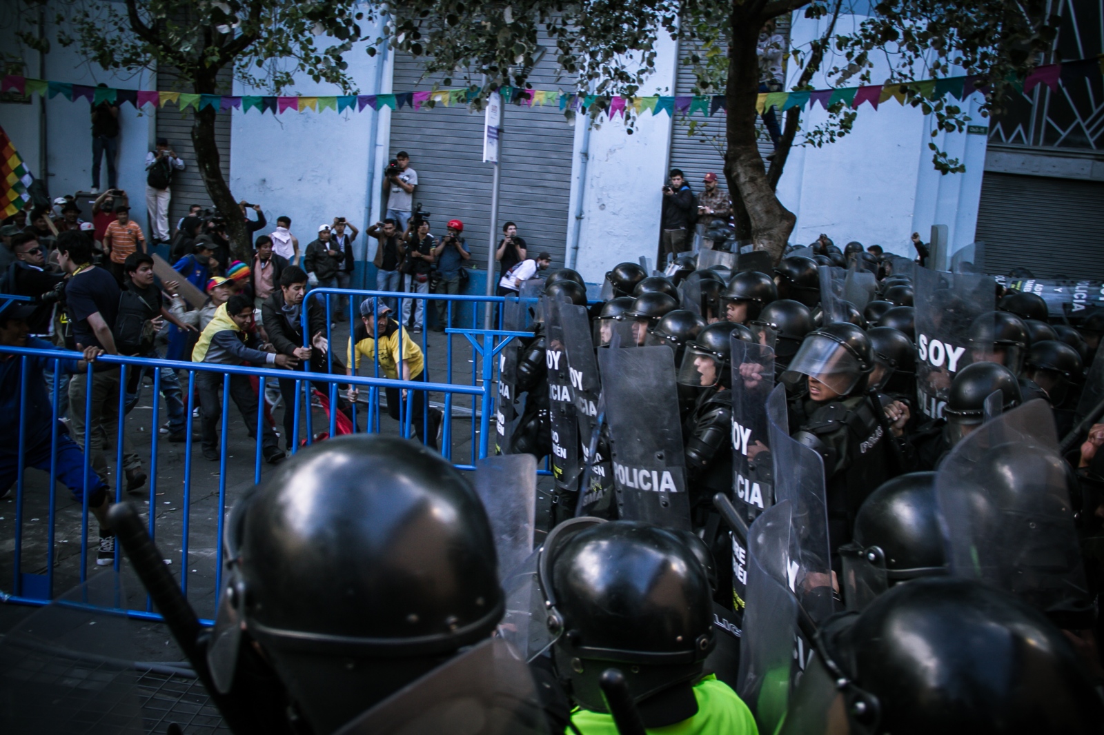 Image from Breaking News  -   Protesters and police clash in the indigenous uprising...
