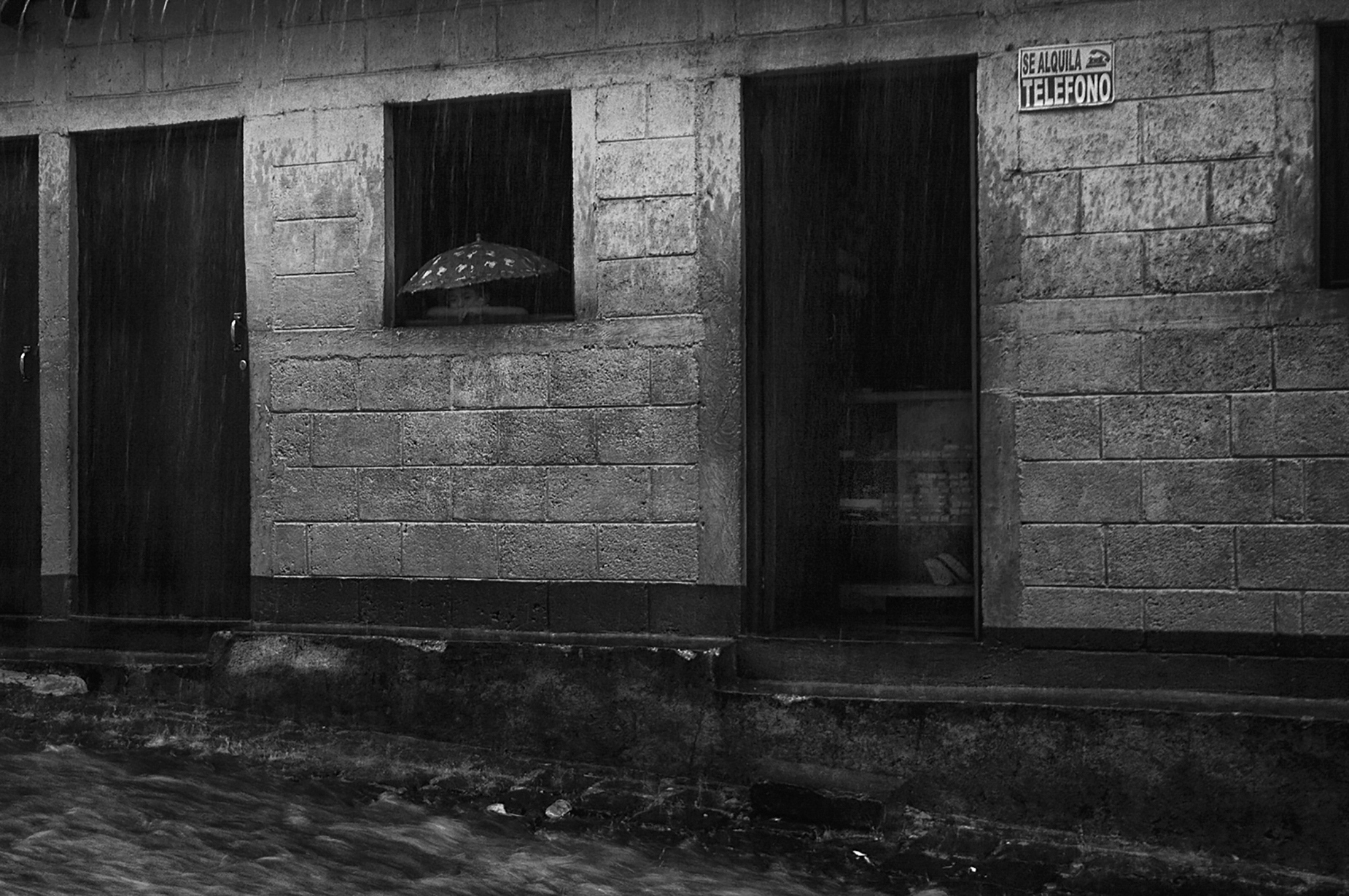 Guatemala, San Pedro la Laguna  - San Pedro in the rain