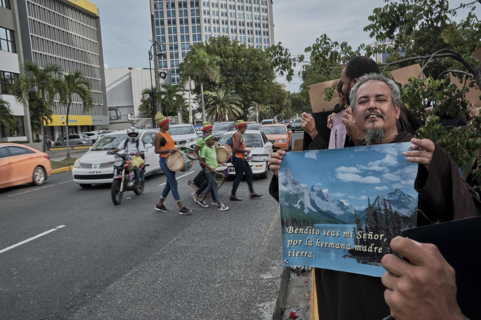 Arranco: viernes de protesta por el cambio climático en Santo Domingo