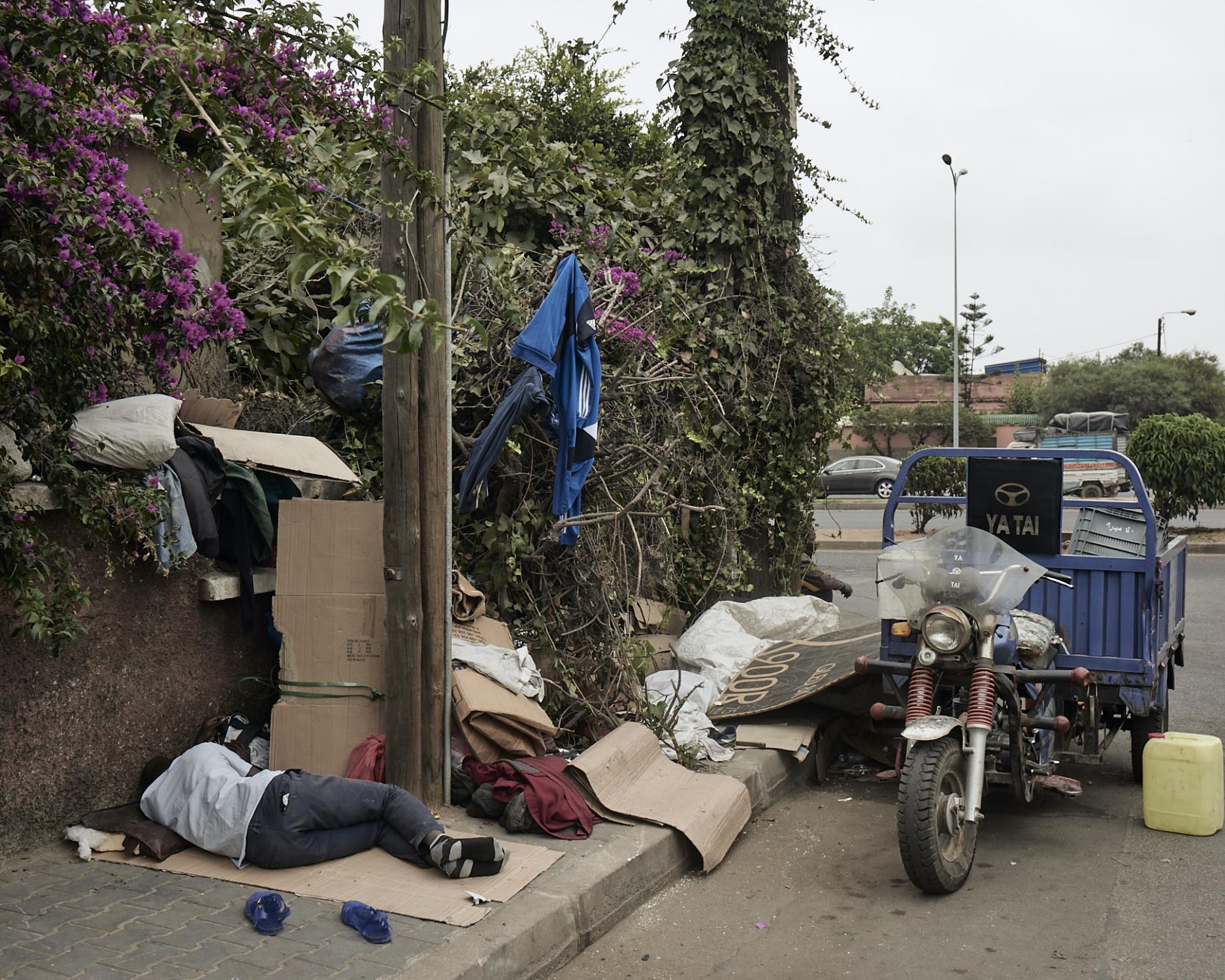 MOROCCO (Salut Maman) -   Without access to health care, job, and after crossing...