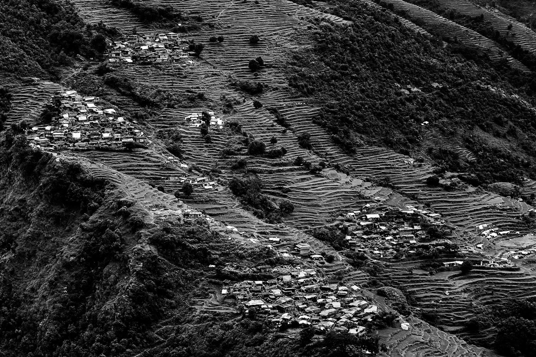 Art and Documentary Photography - Loading 021_Earthquake-endurance-Nepal-Omar-Havana.jpg