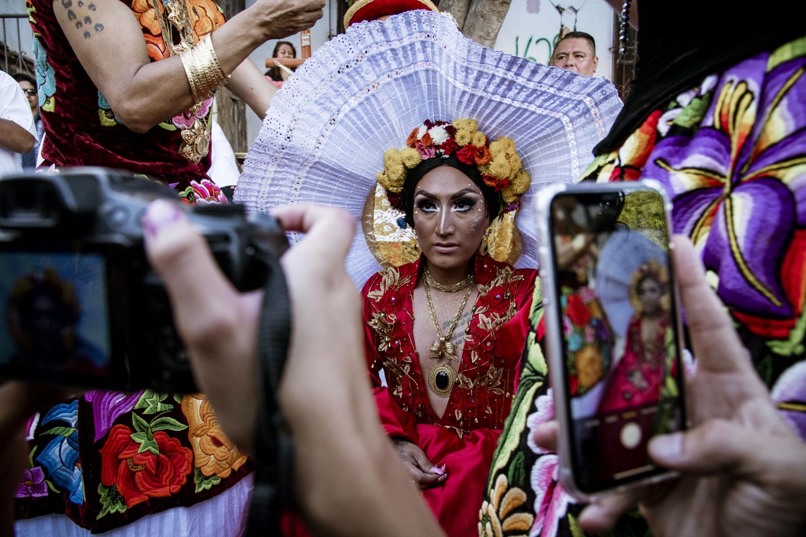 Muxes.Third Gender In The Zapotec Land - Mexico By Carlo Bevilacqua