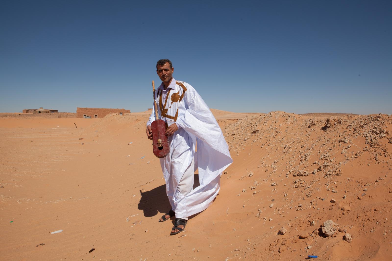 Saharawi musician, Tindouf, Western Sahara 