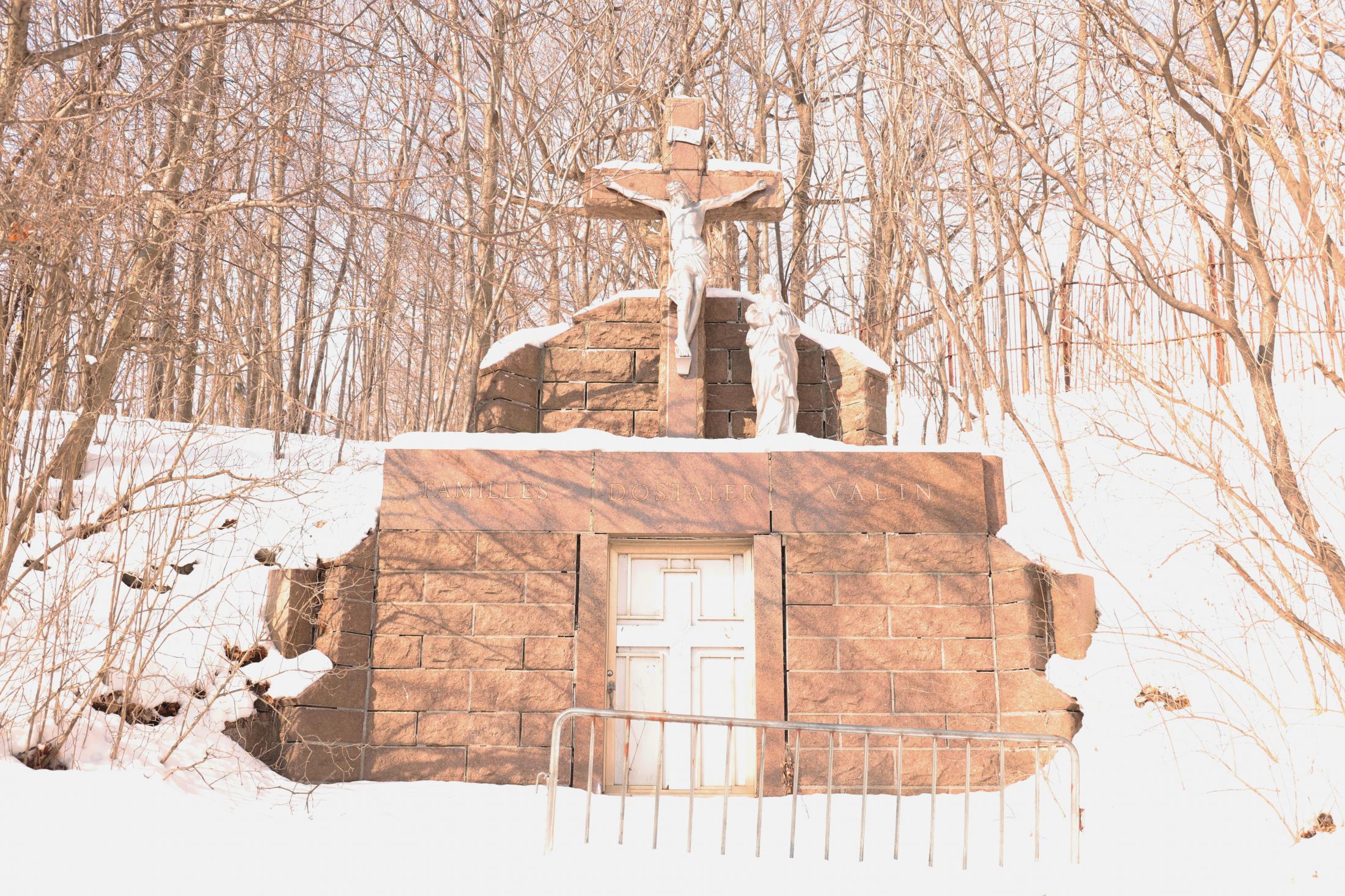 Tombstones  - Montréal, Québec - February 2, 2020: Cross...