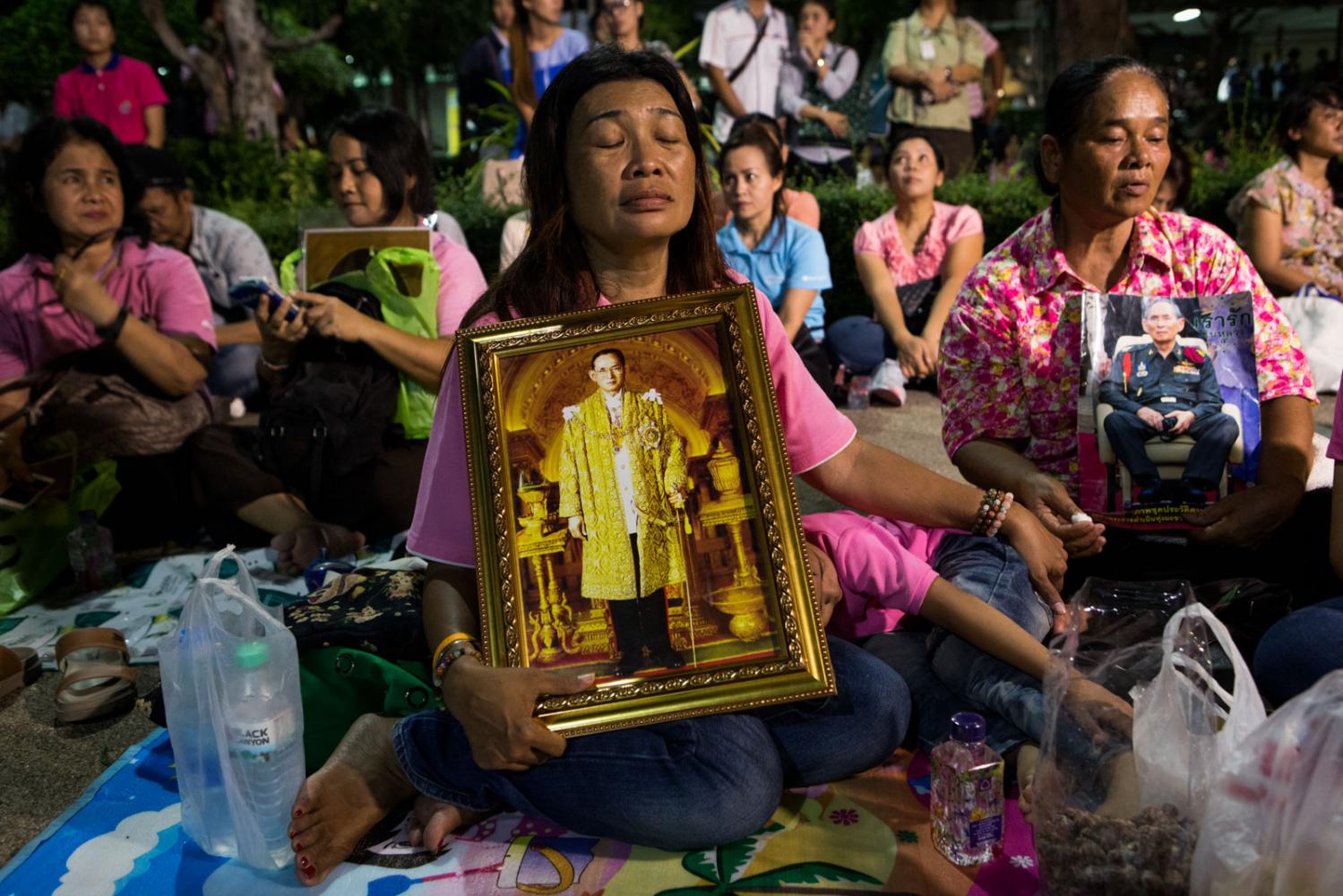 Mourning Thailand&#39;s King Bhumibol Adulyadej