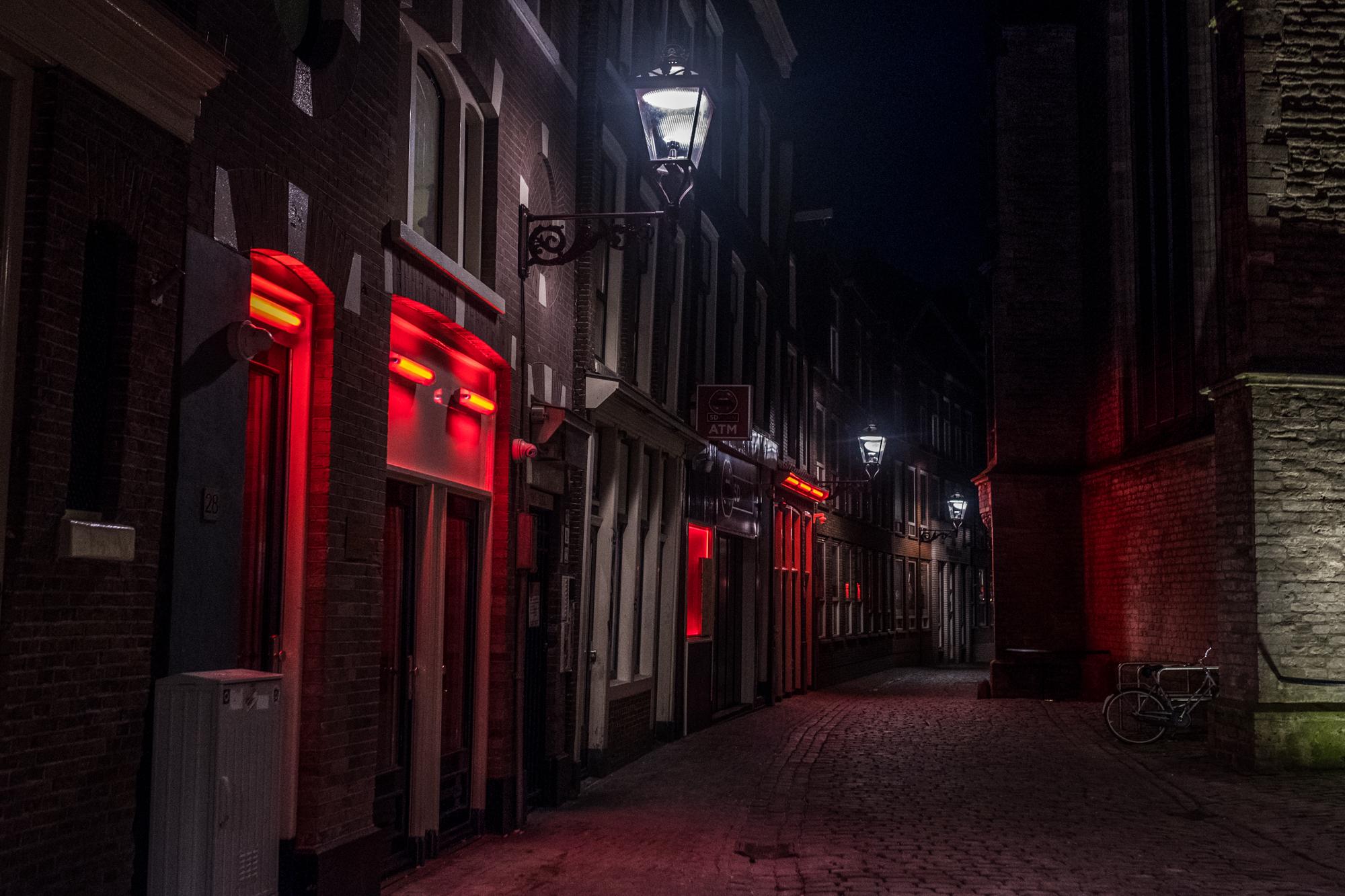 The alleyway next to the Oude Kerk is normally hired by ladies from Latin America, who their customers price for their sweetness and sass, explains...