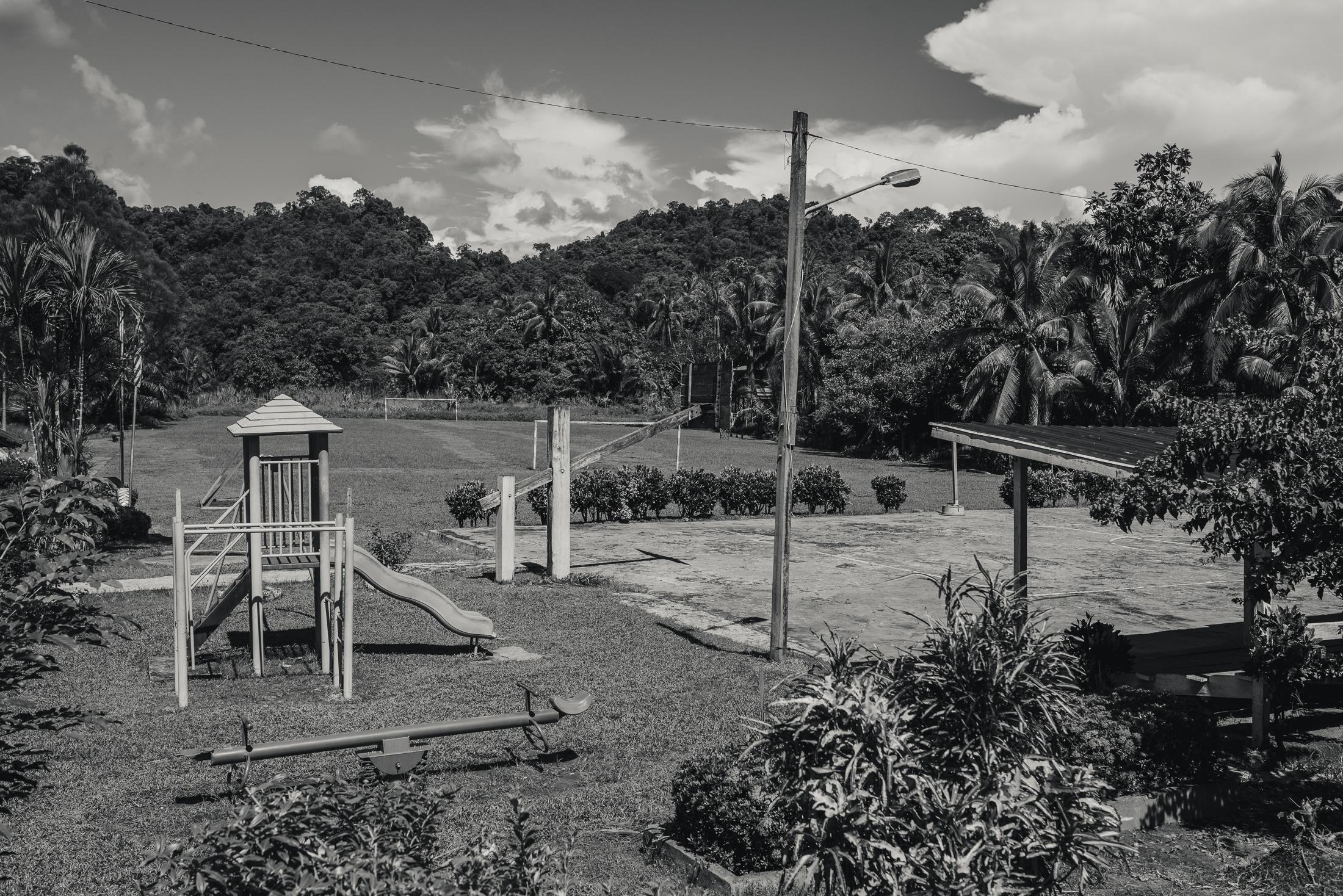 Indigenous Land Rights in Sarawak -  The Long Naah'a village along the Baram River in...