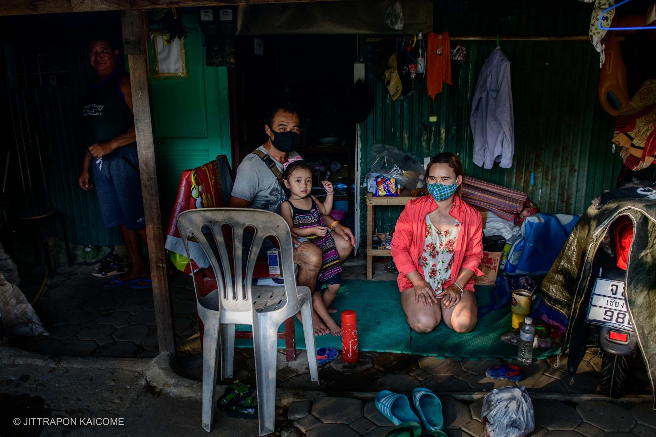 Migrants Behind Lockdown  - During the Coronavirus - Anek Nuanta and his wife,...