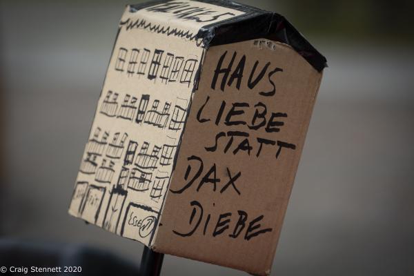 "˜Shut Down Rental Madness' - 'Safe home for Everyone' Potsdamer Platz, Berlin, Germany. -   Berlin-wide demo "Shut Down Rental Madness - Safe...