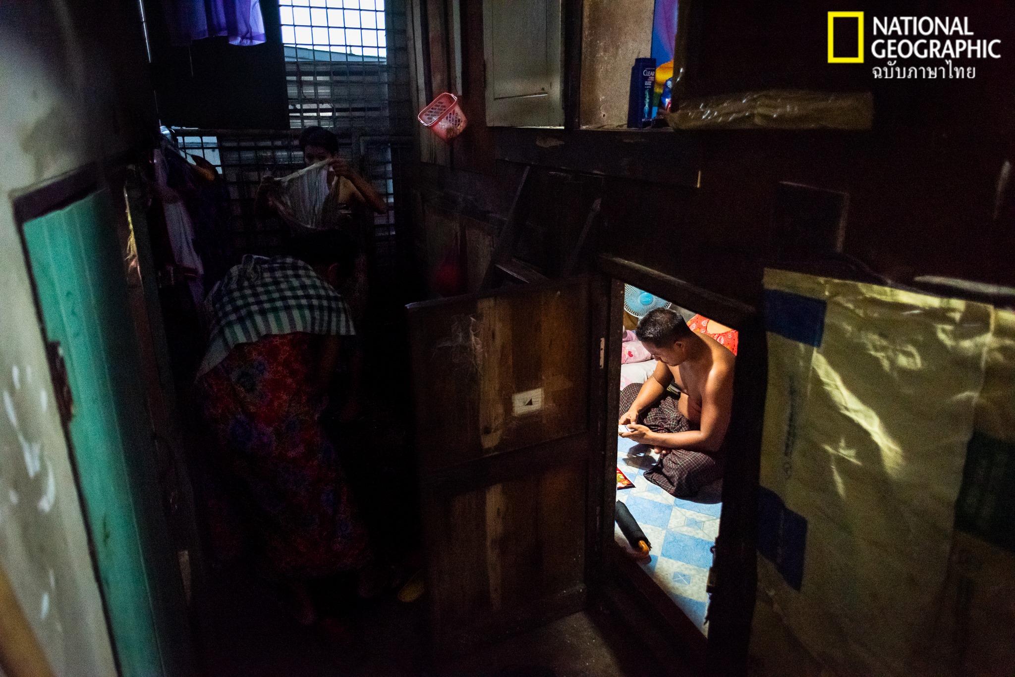 Art and Documentary Photography - Loading Little_Myanmar-NGTH-03.jpg